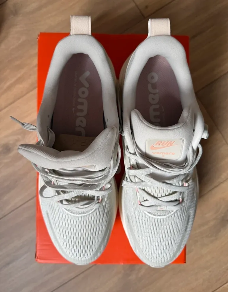 Tweedehands Nike Vomero 18 bike — afbeelding 7 van 9