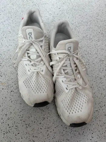 Used On Running Schuhe bike — image 4 of 6