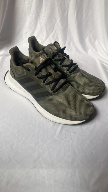 Used Adidas sneakers bike — image 4 of 7