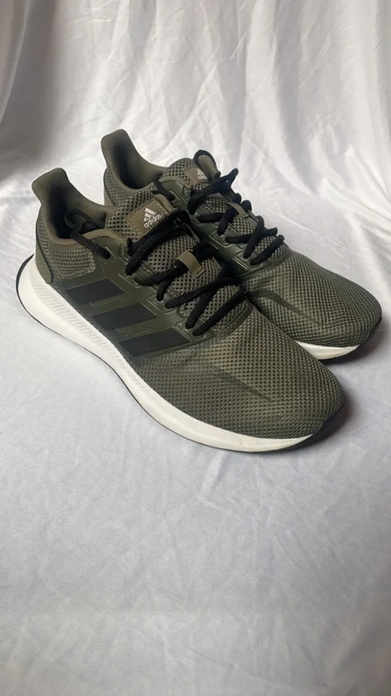 Used Adidas sneakers bike — image 4 of 7