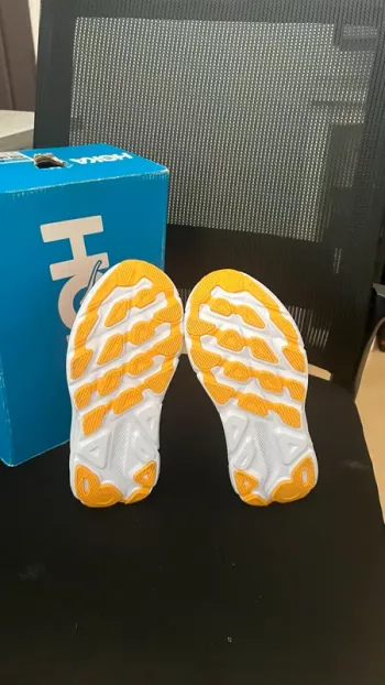 Used Hoka Shoes Size 41 bike — image 5 of 6