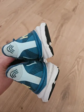 Used Hoka Clifton 9 bike — image 7 of 9