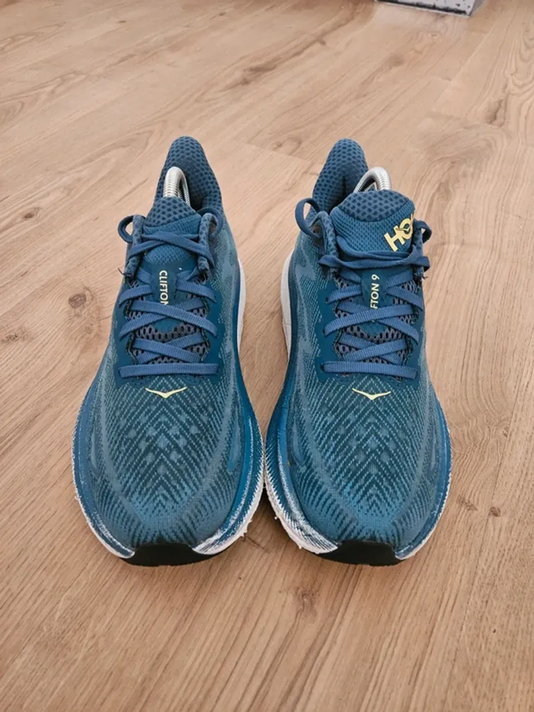 Used Hoka Clifton 9 bike — image 2 of 9