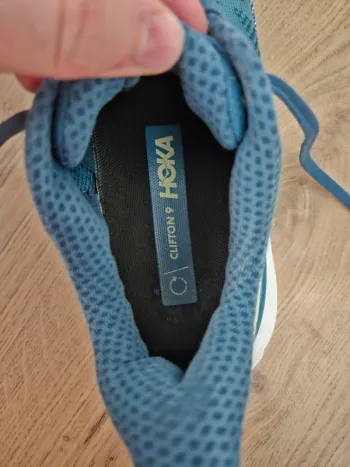 Used Hoka Clifton 9 bike — image 8 of 9