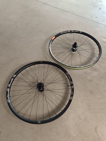 E*Thirteen LG1 DH DT Swiss 350 DEG Wheels usato