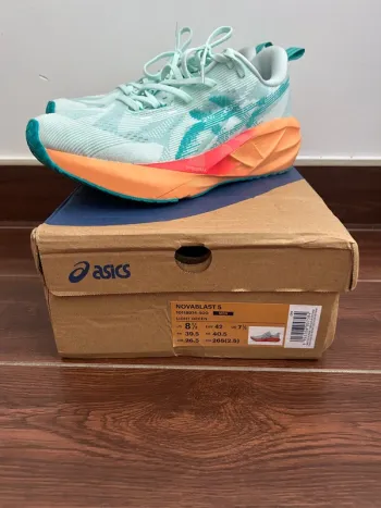 Asics Novablast 5 Running Shoes usato