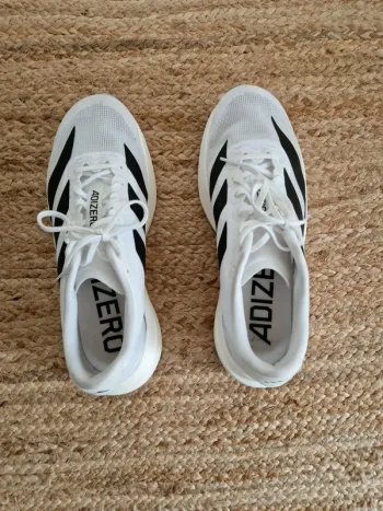 Gebrauchtes Adidas Lights Strike Pro Running Shoes