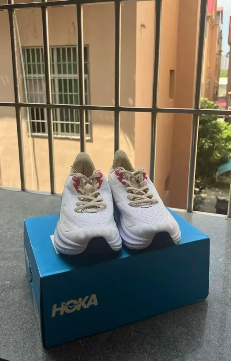 Used Hoka Shoes size 43 bike — image 2 of 6