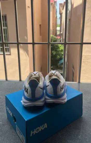 Used Hoka Shoes size 43 bike — image 4 of 6