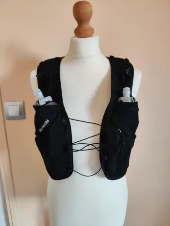 Used Salomon ADV SKIN 5 Running Accessories