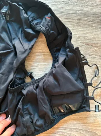 Used Compressport Ultrun evo 10 bike — image 7 of 8