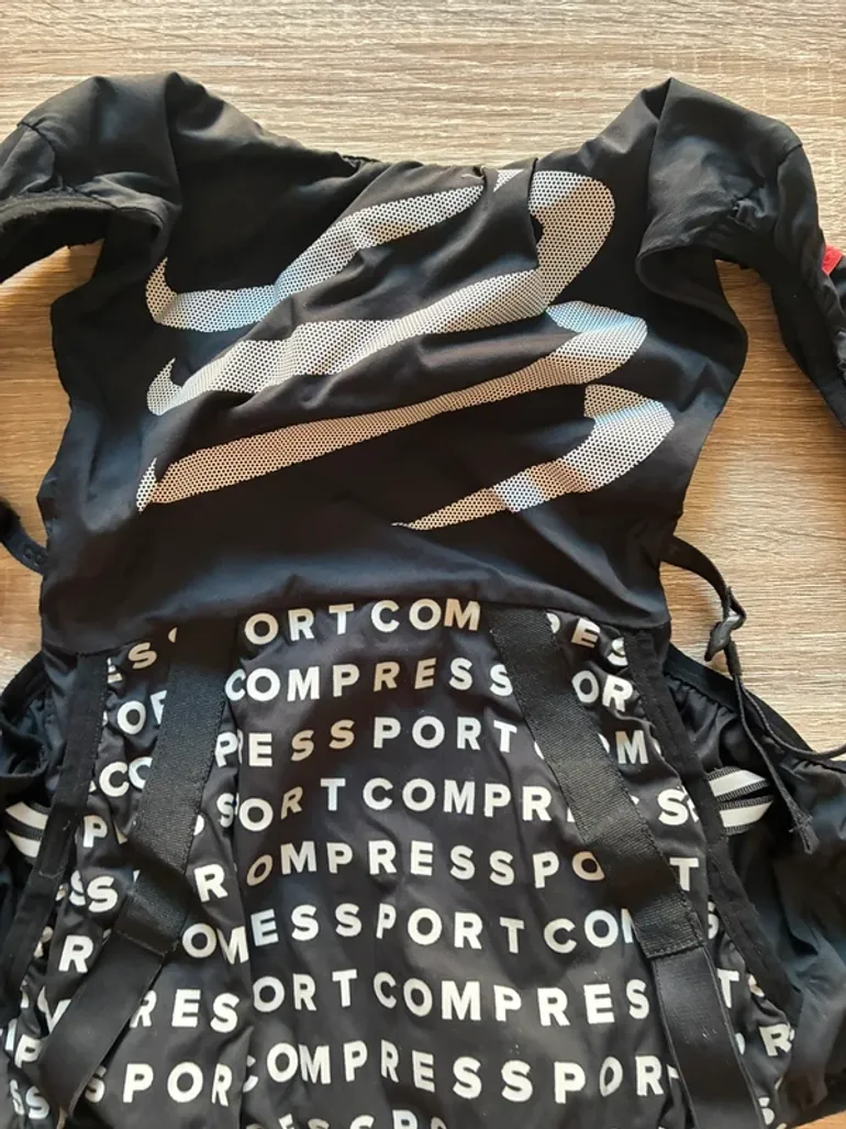 Used Compressport Ultrun evo 10 bike — image 8 of 8