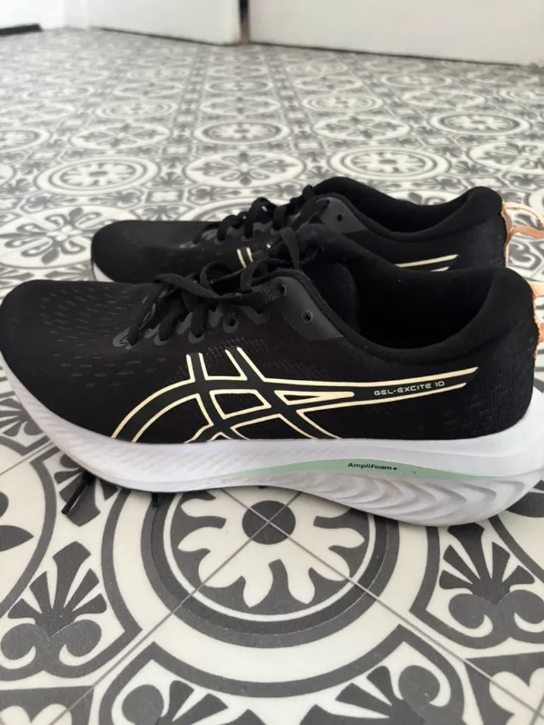 Gebrauchtes Asics Gel-Excite 10 bike — Bild 3 von 5