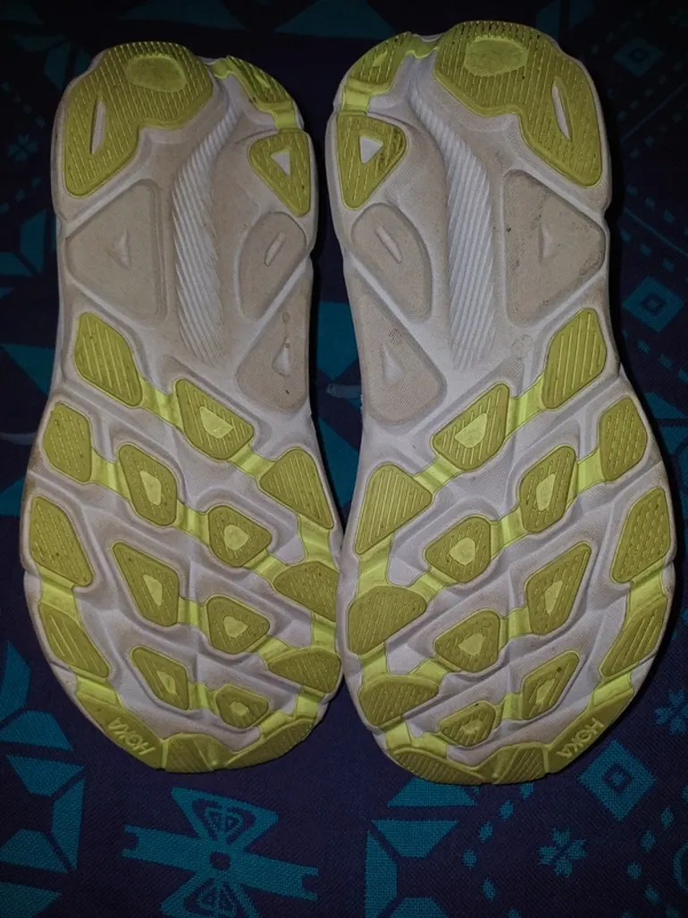 Hoka Clifton bike d'occasion — image 6 sur 7