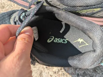 Used Asics Trabuco Terra 2 Running Shoes