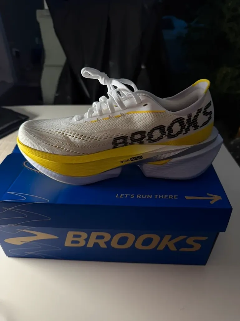 Used Brooks Hyperion Max 4 bike — image 3 of 5