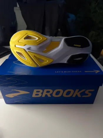 Used Brooks Hyperion Max 4 bike — image 4 of 5