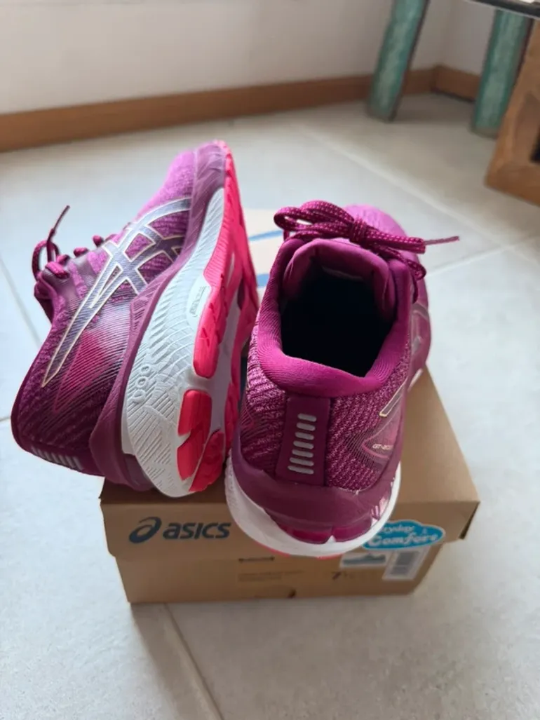 Used Asics GT 2000 bike — image 7 of 7