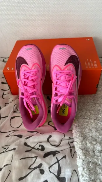 Used Nike Zoom Fly 6 bike — image 3 of 5