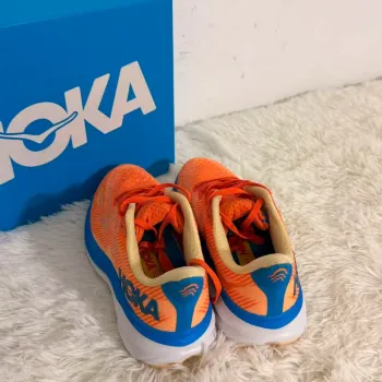 Used Hoka Shoes size 39 bike — image 4 of 6
