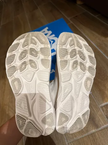 Used Hoka Scarpe bike — image 5 of 5