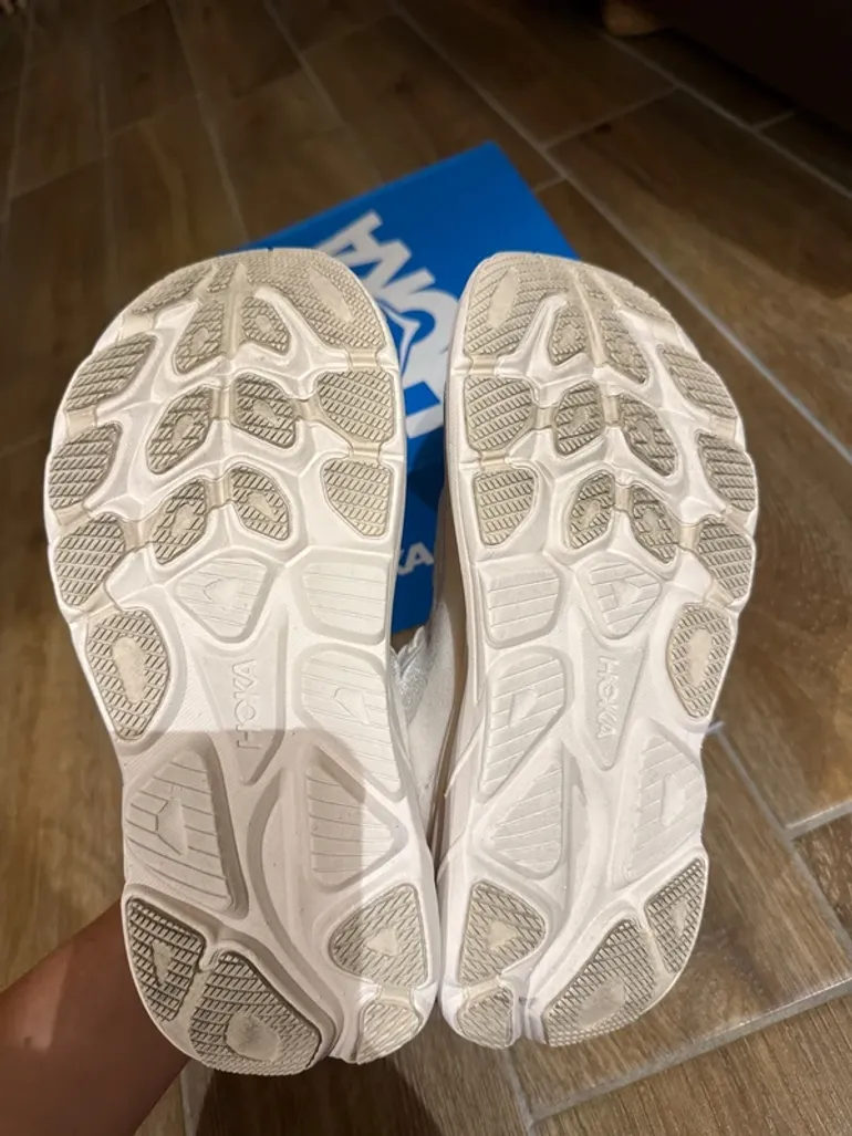 Used Hoka Scarpe bike — image 5 of 5