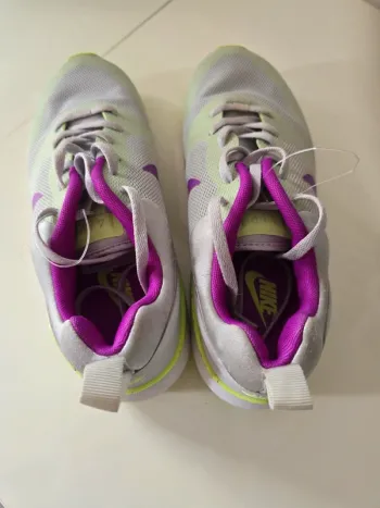 Gebrauchtes Nike Schuhe Größe 39 bike — Bild 3 von 5