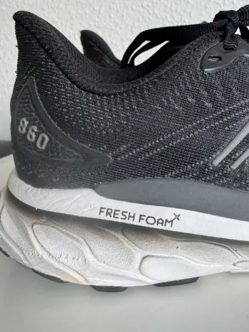 Gebrauchtes New Balance Fresh Foam X 860 v13 bike — Bild 2 von 8