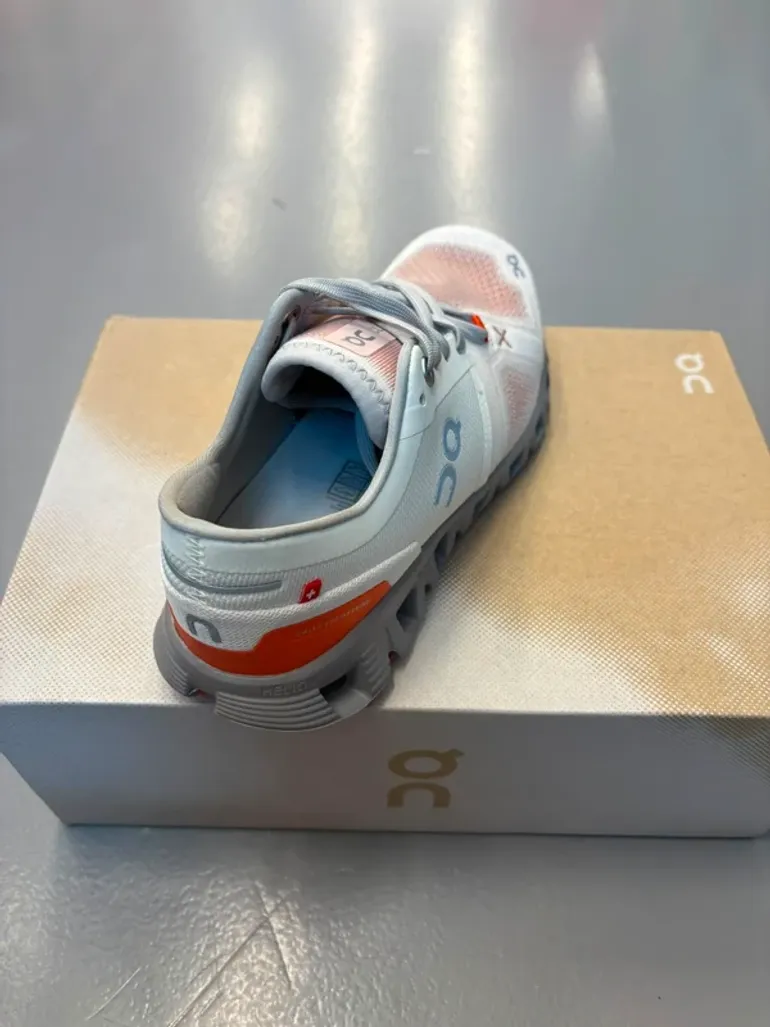 Used On Running Cloud X bike — image 4 of 6