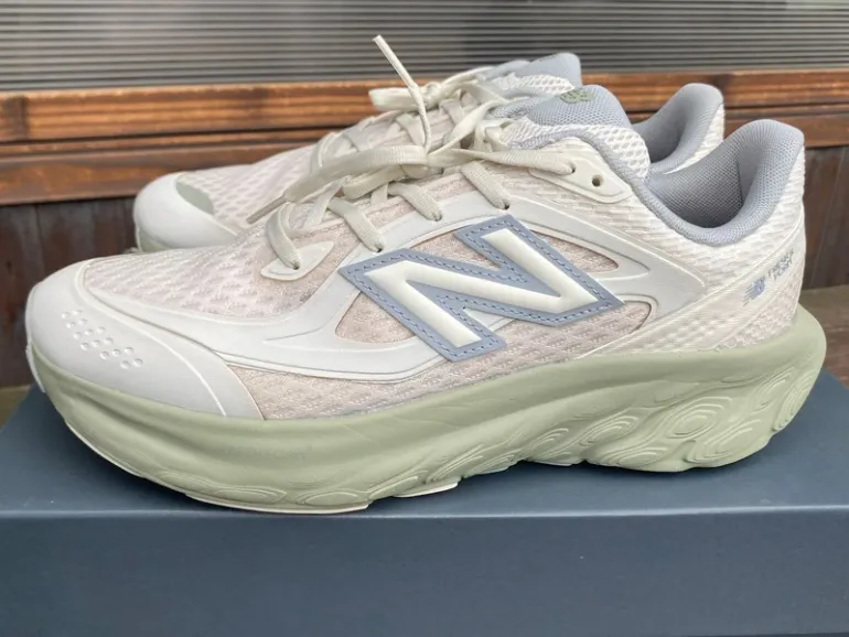 Gebrauchtes New Balance Laufschuh EU 42 bike — Bild 6 von 6