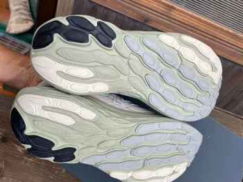 Gebrauchtes New Balance Laufschuh EU 42 bike — Bild 5 von 6