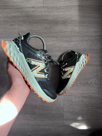 Used New Balance Fresh Foam X Hierro v7 Running Shoes
