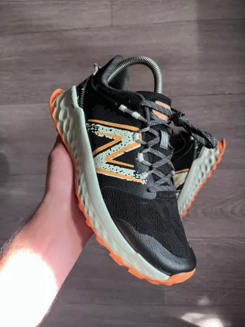 Used New Balance Fresh Foam X Hierro v7 bike — image 5 of 11