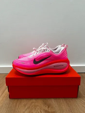 Used Nike Vomero Plus Running Shoes
