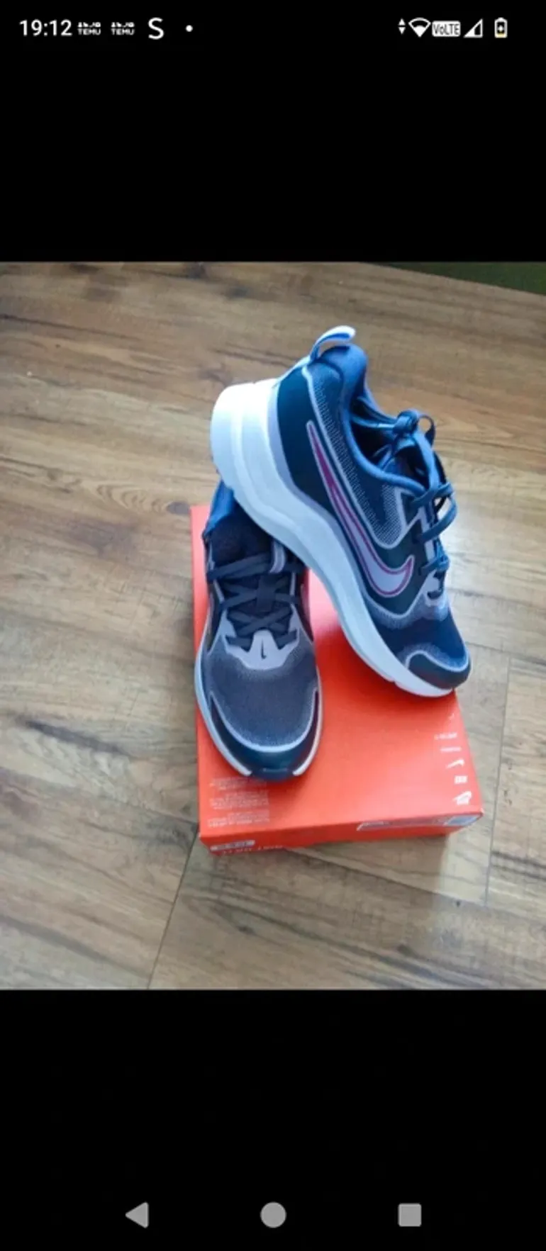 Tweedehands Nike sneakers bike — afbeelding 2 van 5