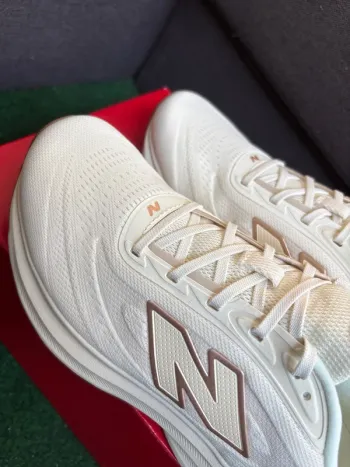 Gebrauchtes New Balance Fresh Foam 680 V9 bike — Bild 6 von 10