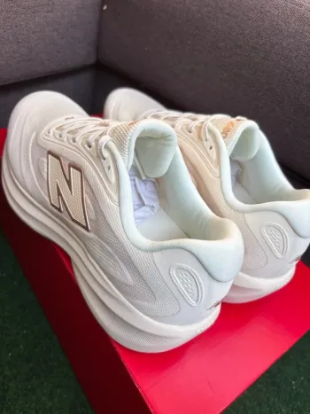 Gebrauchtes New Balance Fresh Foam 680 V9 bike — Bild 4 von 10