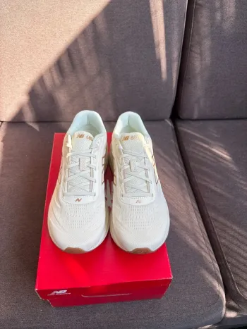 Gebrauchtes New Balance Fresh Foam 680 V9 Running Shoes
