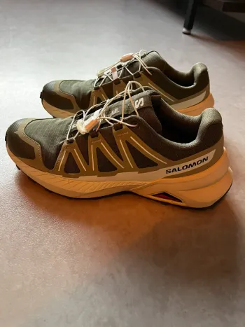 Käytetty Salomon Trailrunning Schuhe Running Shoes