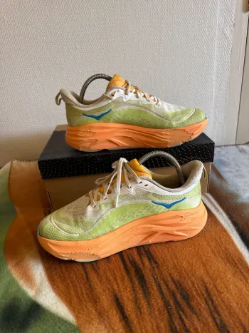 Used Hoka Shoes bike — image 2 of 9
