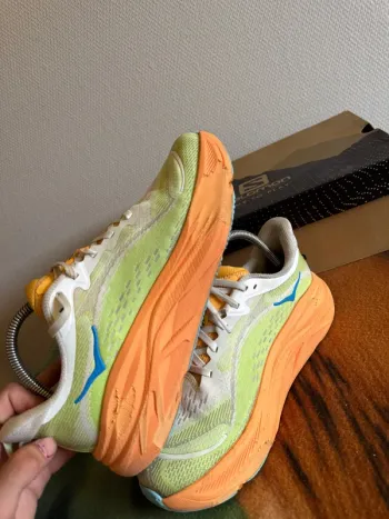 Used Hoka Shoes bike — image 7 of 9