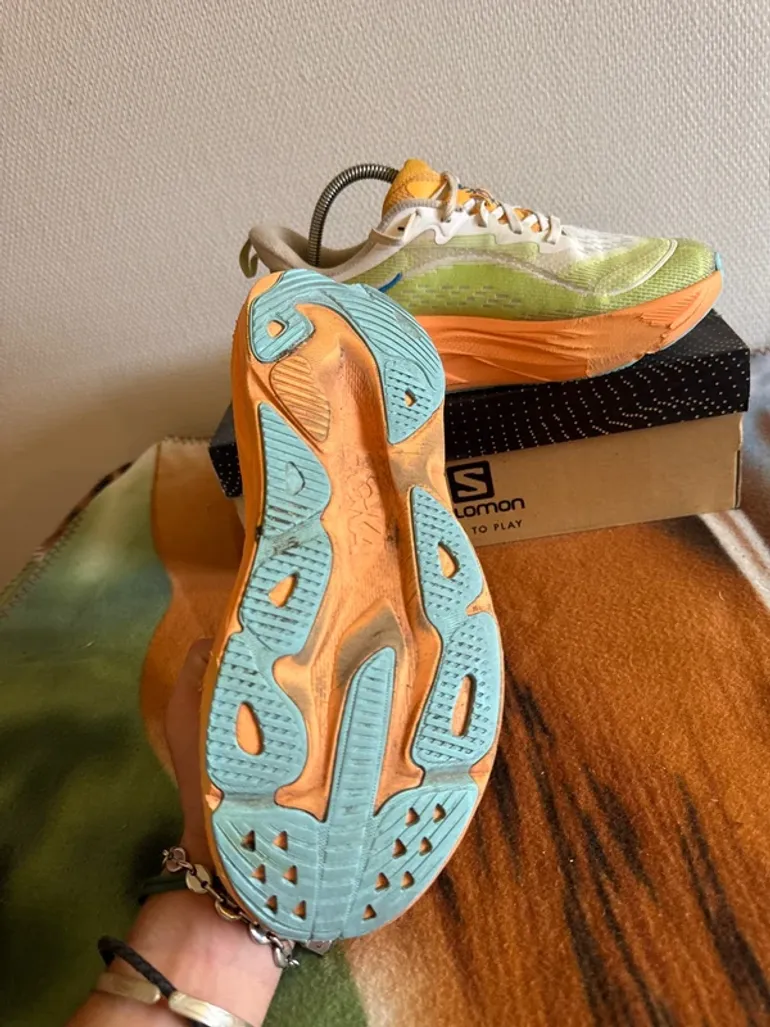Used Hoka Shoes bike — image 6 of 9