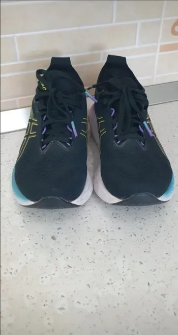 Used Asics Gel Nimbus 25 bike — image 3 of 10