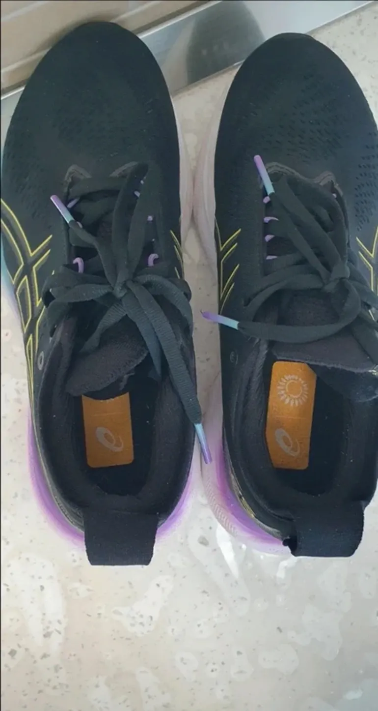 Used Asics Gel Nimbus 25 bike — image 5 of 10