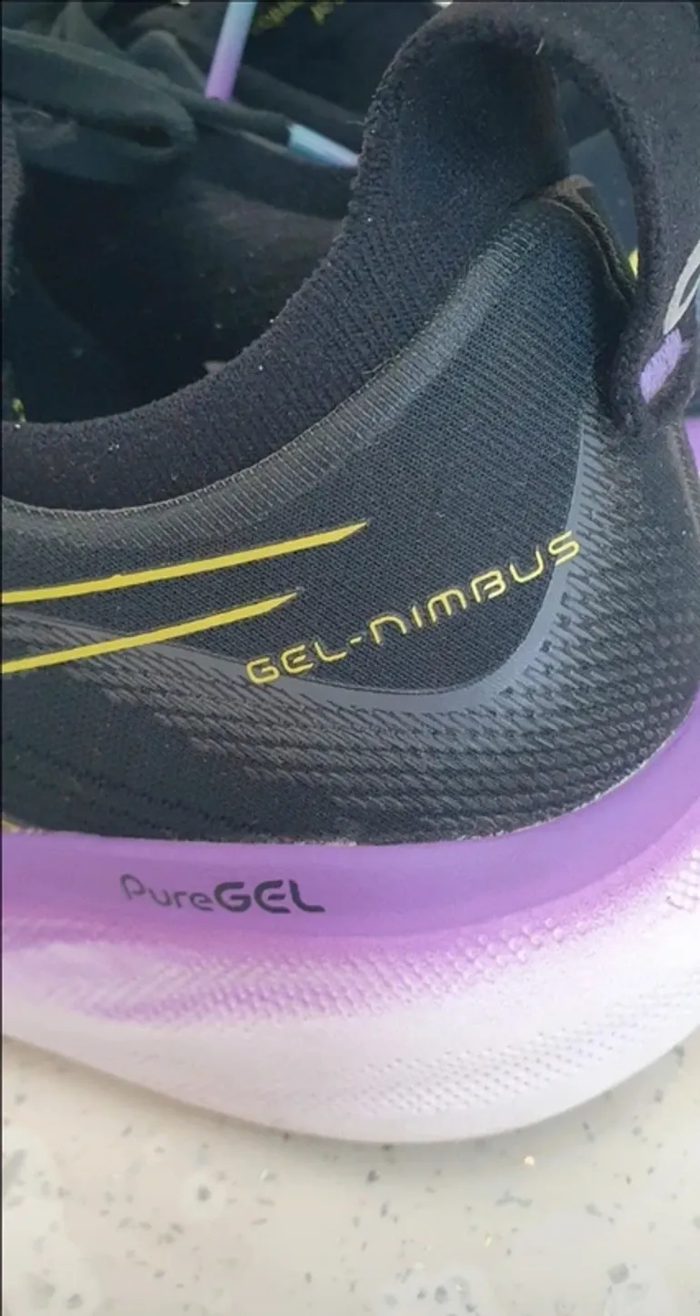 Used Asics Gel Nimbus 25 bike — image 7 of 10