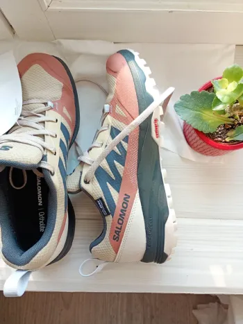 Used Salomon Saliba Hiking