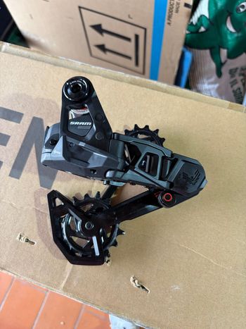 Sram S1000 T-Type AXS 2026 Drivetrain & Pedals usato