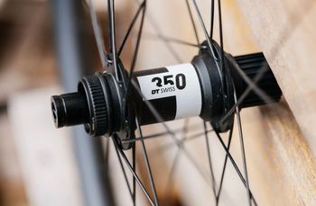Used OQUO mp30 Team 2026 bike — image 3 of 4