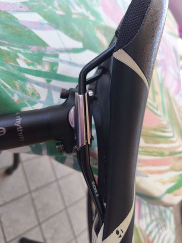 Bontrager Elite rhythm e sella evoke 2 Saddles & Seatposts usato