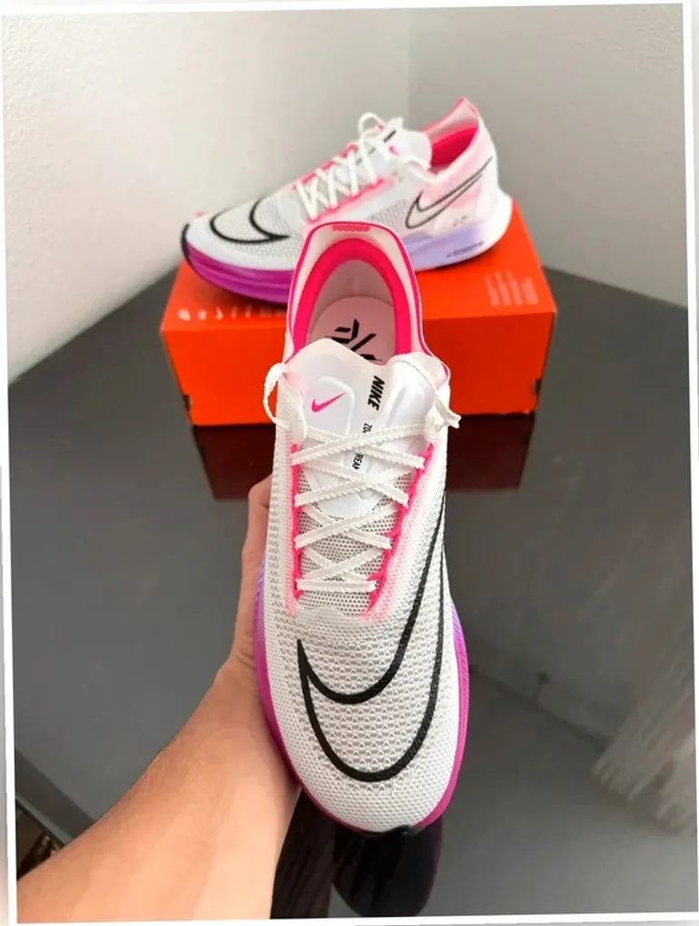 Used White Nike ZoomX Streakfly bike — image 3 of 10